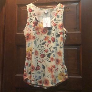 ❣️ NWT Lularoe Tank Sz S